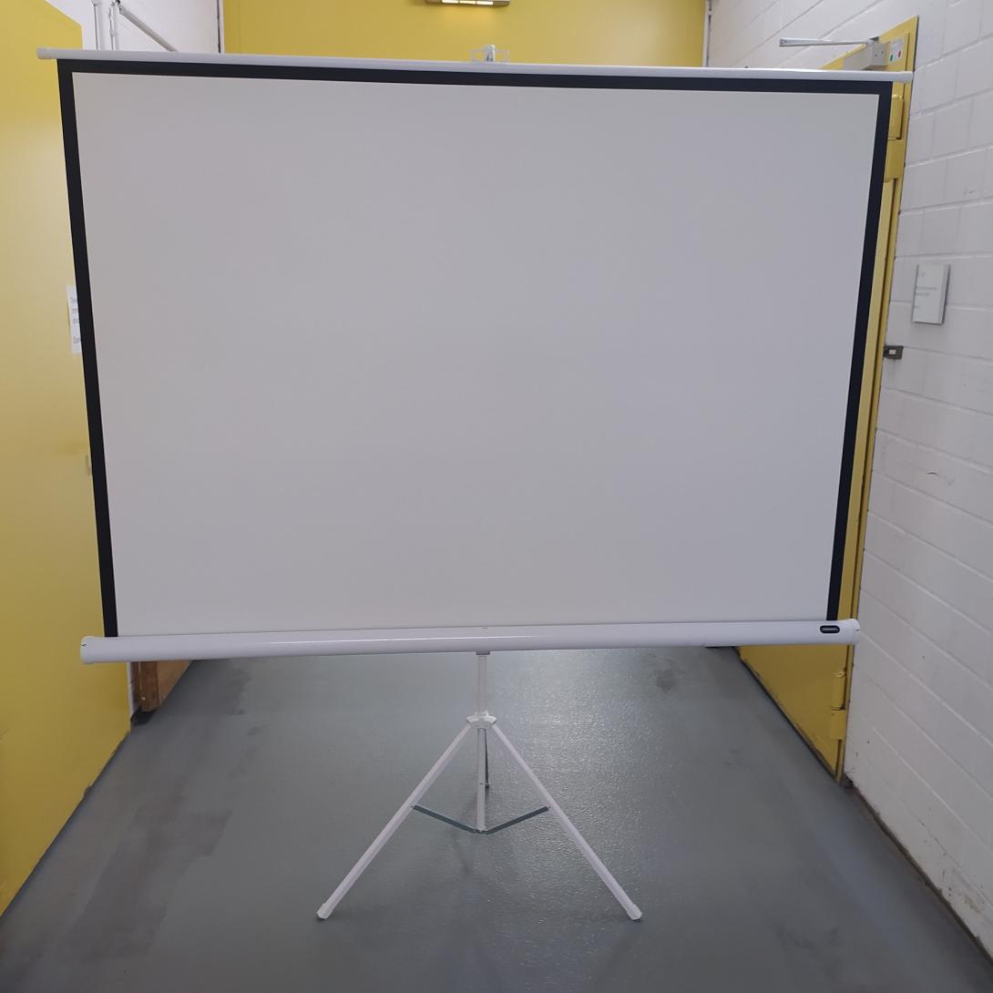 Leinwand 2,20m x2,20m Stativleinwand